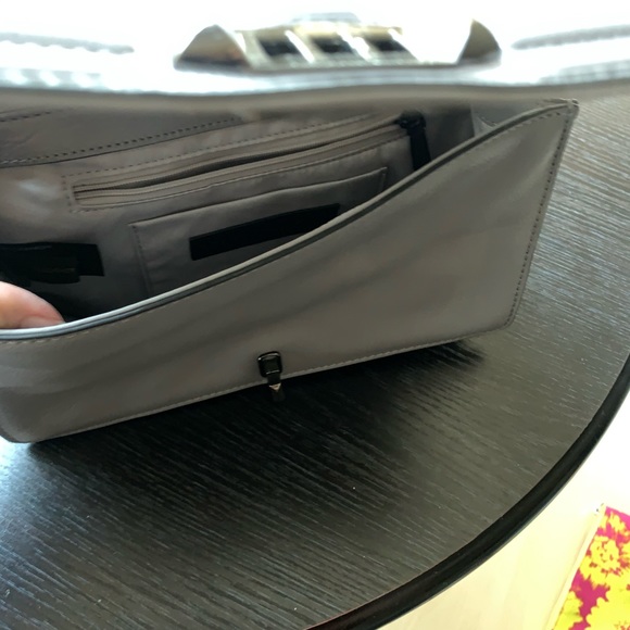 Rebecca Minkoff Quilted Crossbody Bag Like New - Picture 7 of 8